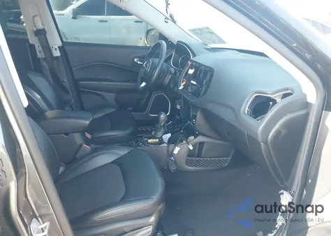 2019 Jeep Compass Altitude Fwd из США, поврежденный, VIN 3C4NJCBB9KT832669